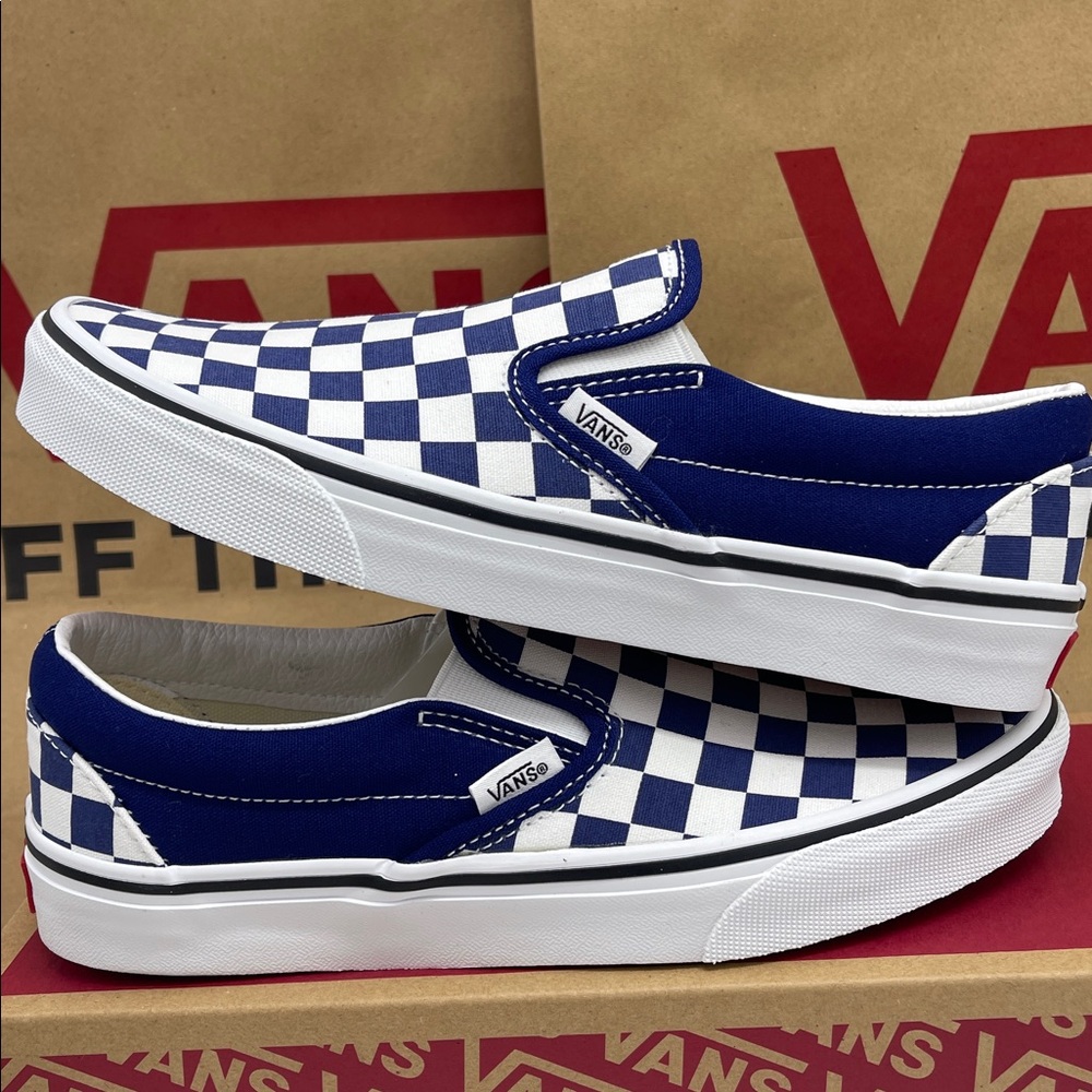 Vans WMNS Sneakers Classic Slip-On
Color Theory Checkerboard Beacon
VN000BVZBYM